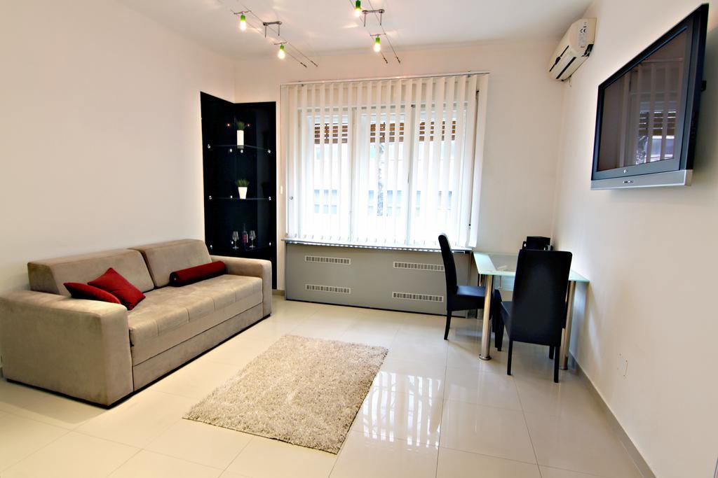 City Centre Apartment Novi Sad Luaran gambar
